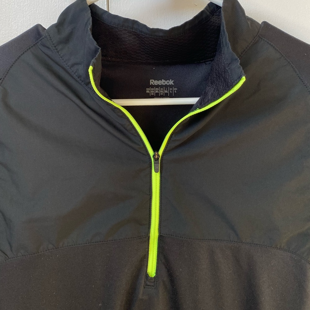 Reebok running jacket - Picture 2 of 3